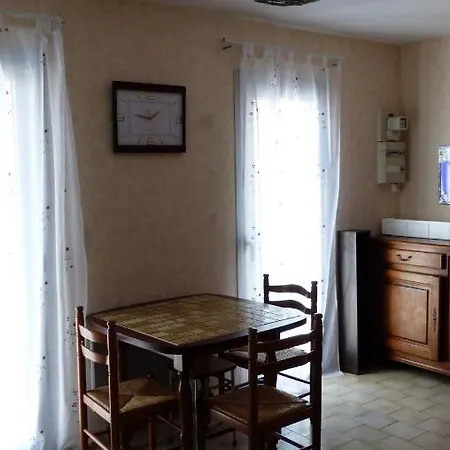 Apartment Pied A Terre 4 *